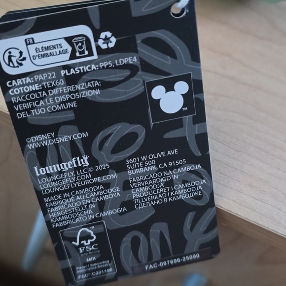 Loungefly Mint Trim Disney Cats/ Plant Pals Crossbody Bag - Picture 3 of 3